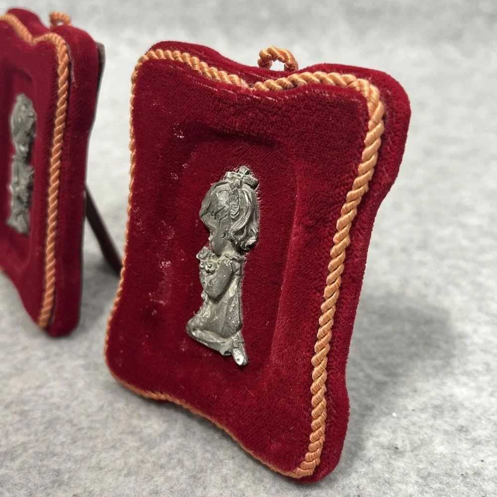 Vintage Pewter Praying Boy Girl Red Velvet Plaques Set Of 2 Mini Christian Easel